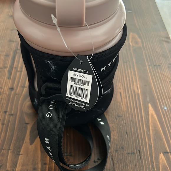 Hydro Jug 32 oz - Picture 4 of 4